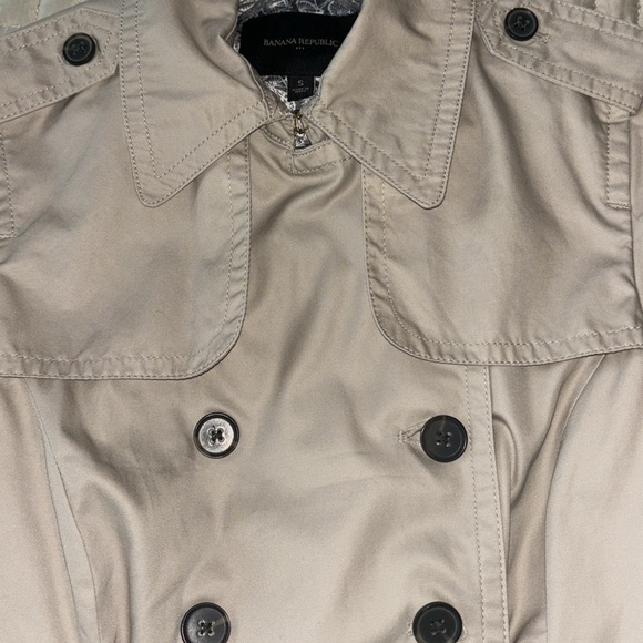 Banana Republic Women’s Classic Trench Coat - Size Small - Picture 8 of 11